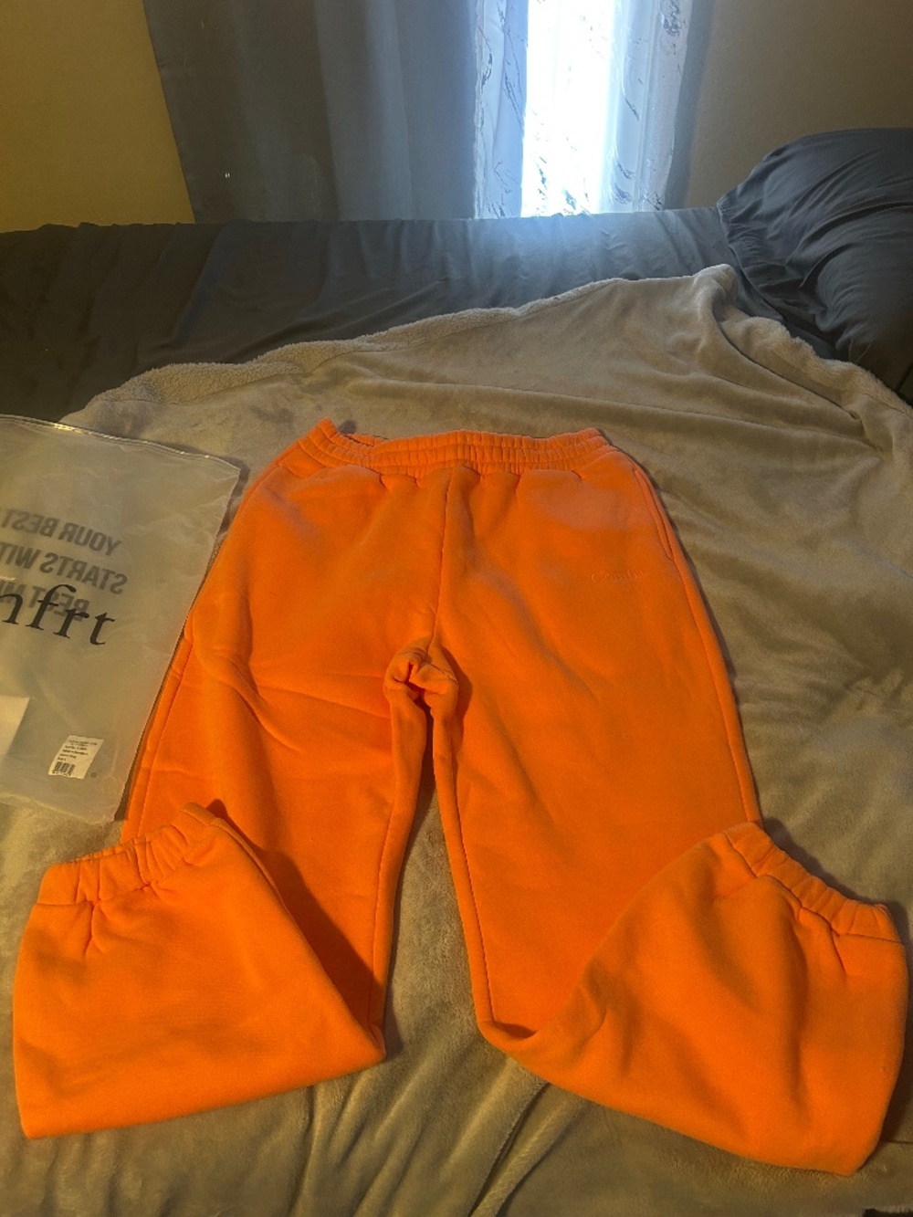 Comfrt signature sweatpants Coral Orange Size L oversized. NWT